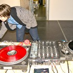 EME DJ en la apertura de la Muestra de estudiantes, gracias a Charco producciones y a Zona de Obras. 